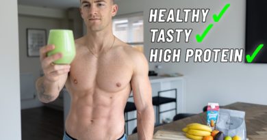 7 QUICK & EASY Smoothie Recipes (Building Muscle & Losing Fat)