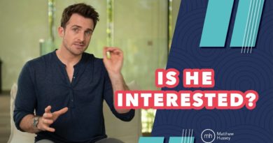 “Bad Texter” or Just Not That Into You? | Matthew Hussey